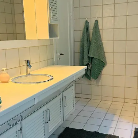 Aabenterp * Vrå