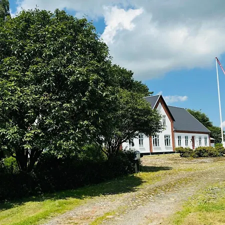 Aabenterp * Vrå