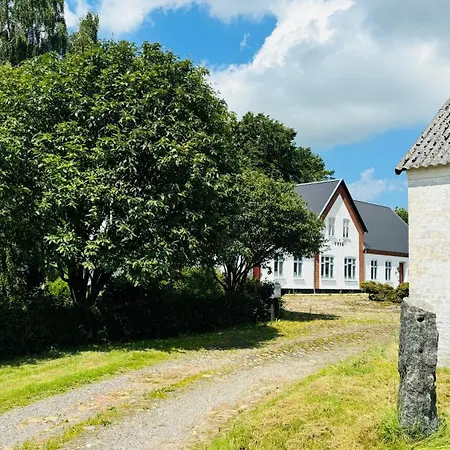 Aabenterp Vrå